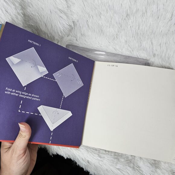 IN BOX Amazing Paper Planes Kit Make over 100 Planes Hourglass Press Great Gift - Picture 6 of 8